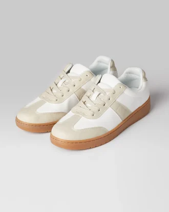 WOMEN'S EVERYDAY SNEAKERS
